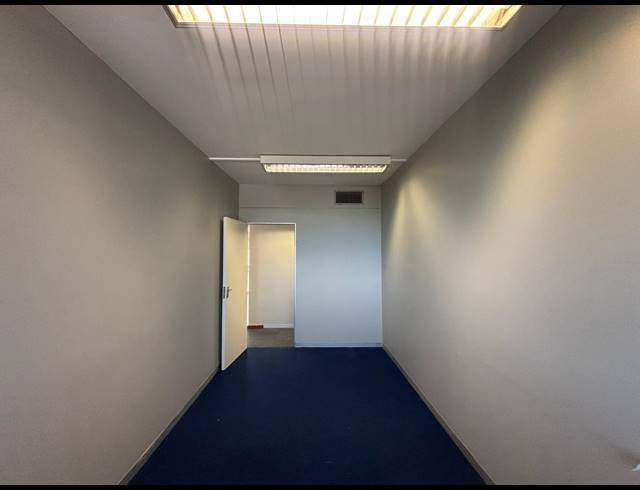 190M² OFFICE TO LET IN WESTVILLE